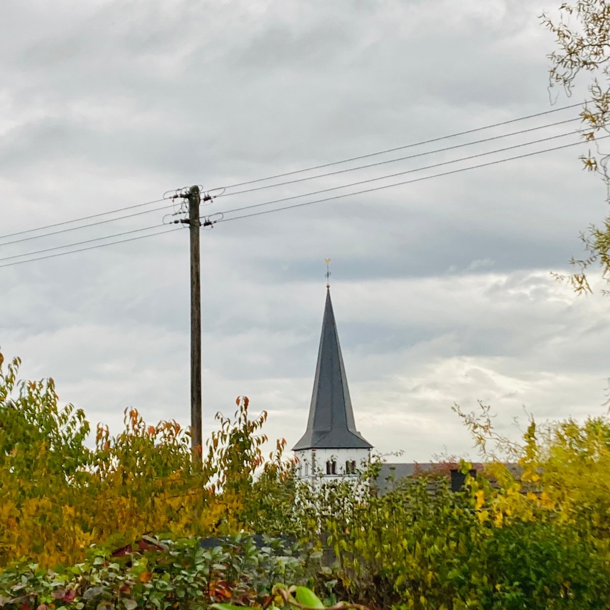 Die katholische Kirche Sankt Margareta ist in Blickweite (c) Sonja Heynen